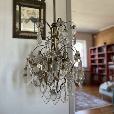 Люстра на три ламы Цветочное сияние