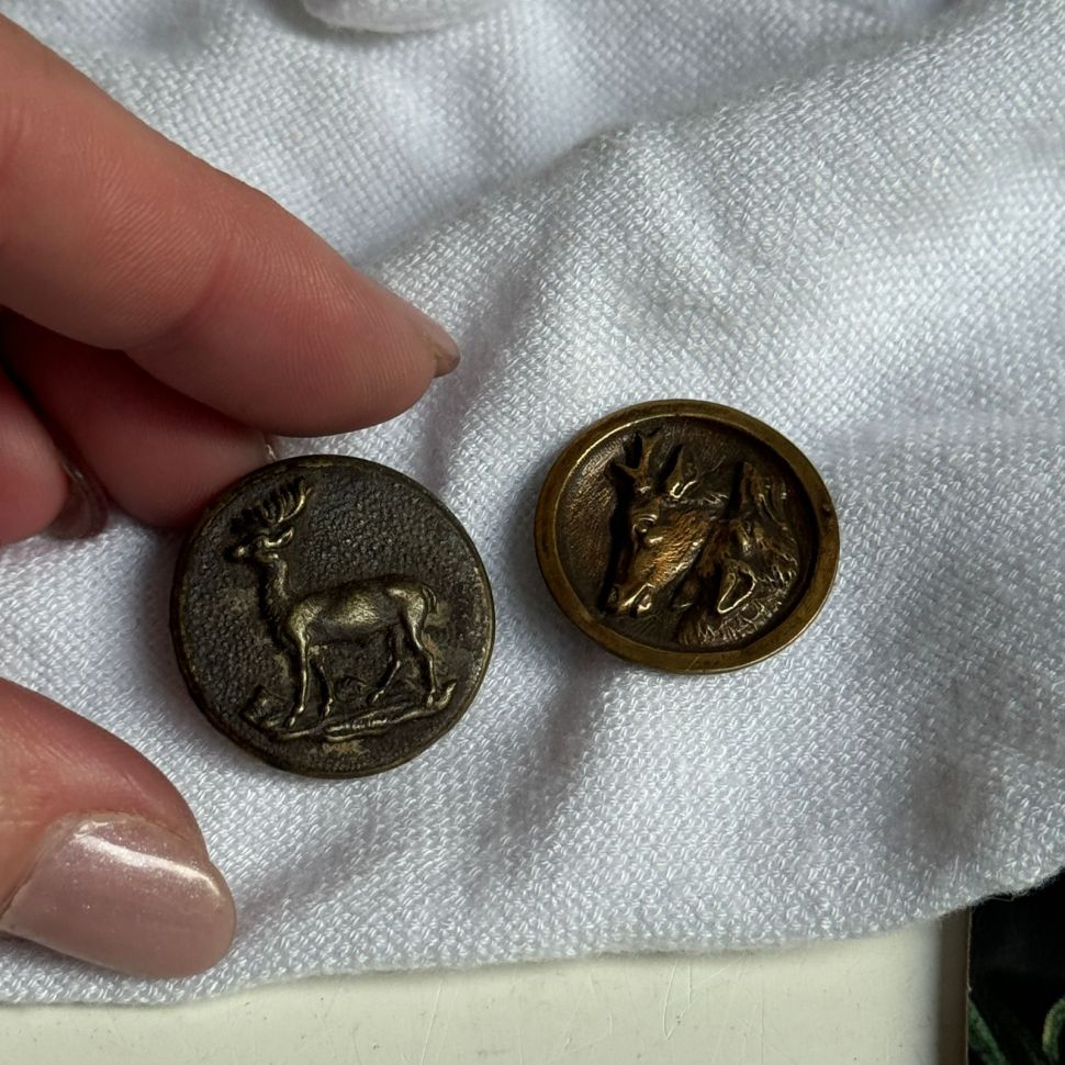 Пуговица старинная Олень 2,5 см латунь