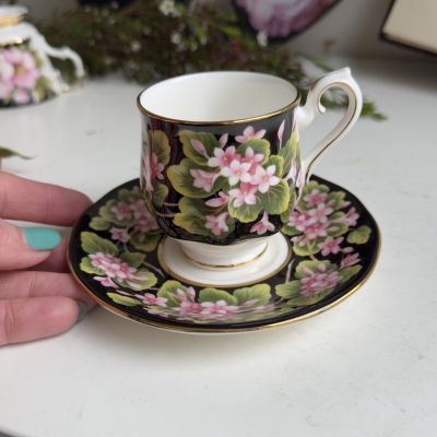 Кофейная пара черный Royal Albert Provincial Flowers Mayflower 140 мл Англия