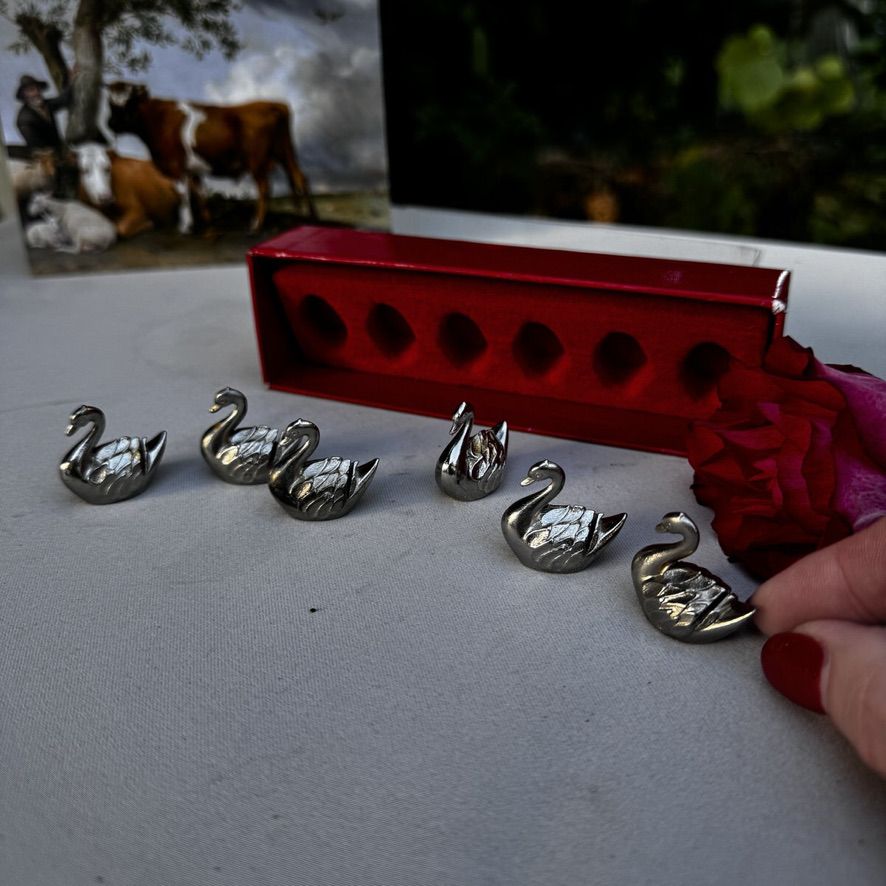 Подставка сервировочная для именной карточки Лебедь малый 2,5 см