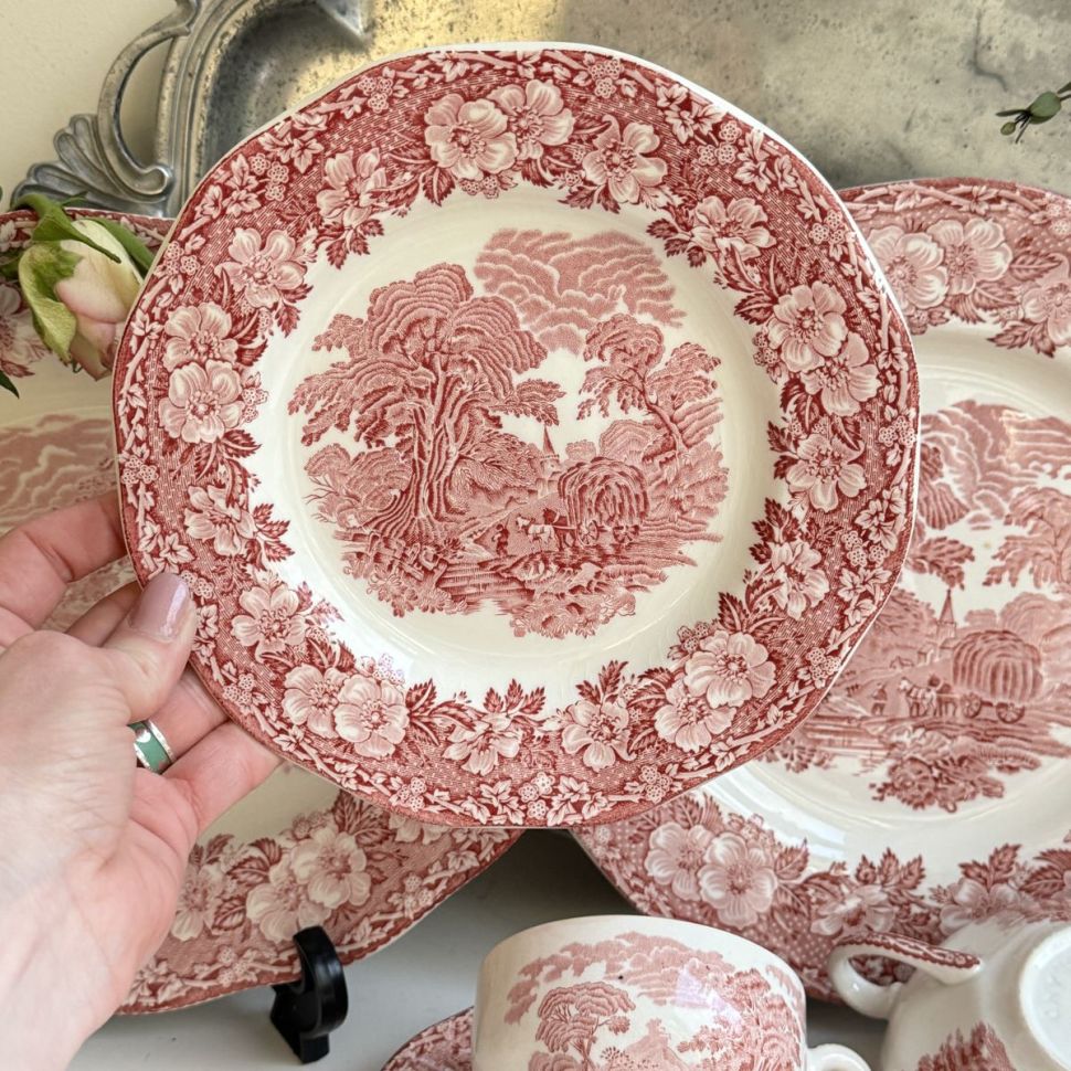 Тарелка Enoch Wedgwood Woodland 20 см Англия красный