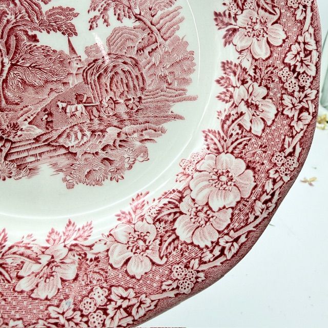 Тарелка Enoch Wedgwood Woodland 20 см Англия красный