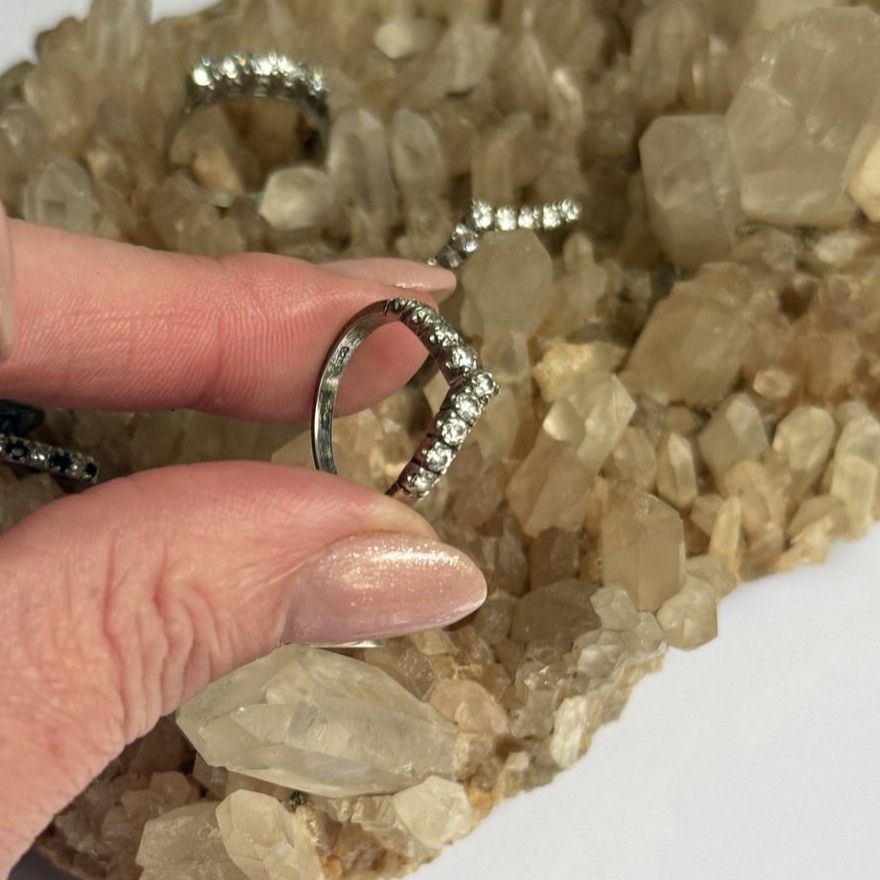 Кольцо серебро фианиты