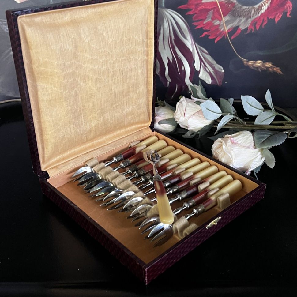 Вилка десертная 17 см сталь серебрение Франция