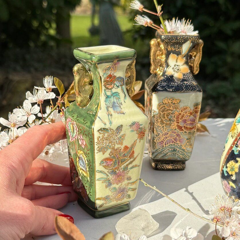 Ваза Satsuma фарфор роспись 50-е гг Шинуазри зеленая 13 см