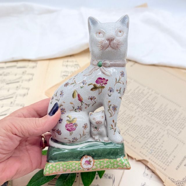 Статуэтка Кошка с котенком пара Wong Lee 19 см фарфор