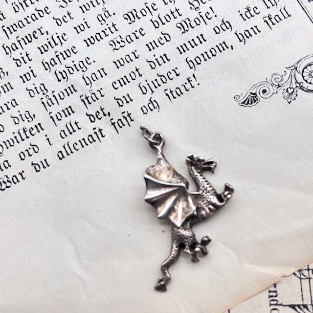 Подвеска Дракон 3 см серебро
