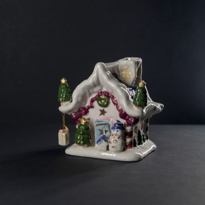 Подсвечник для греющей свечи Зимний дом со Снеговиком