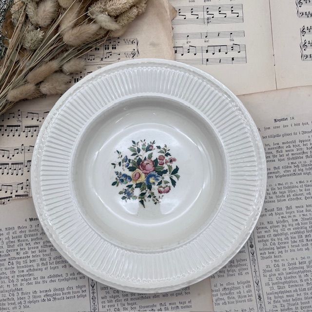 Тарелка глубокая Wedgwood Conway 23 см Англия