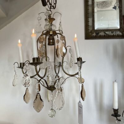 Люстра на одну лампу и четыре свечи