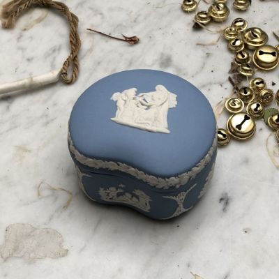 Шкатулка 8см бисквитный фарфор Wedgwood England