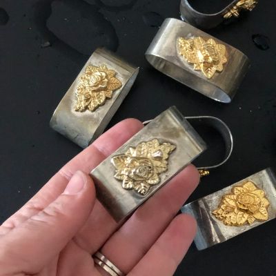 Кольцо для салфетки Роза мельхиор патина