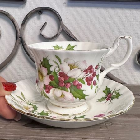 Чайная пара Royal Albert Winter Garden 200 мл Англия