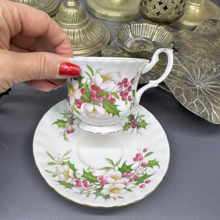 Чайная пара Royal Albert Winter Garden 200 мл Англия