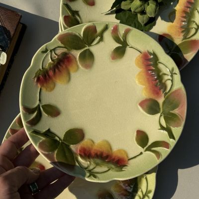 Тарелка Sarreguemines 22 см майолика Франция