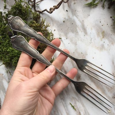 Вилка мельхиор дубовый лист с вензелем