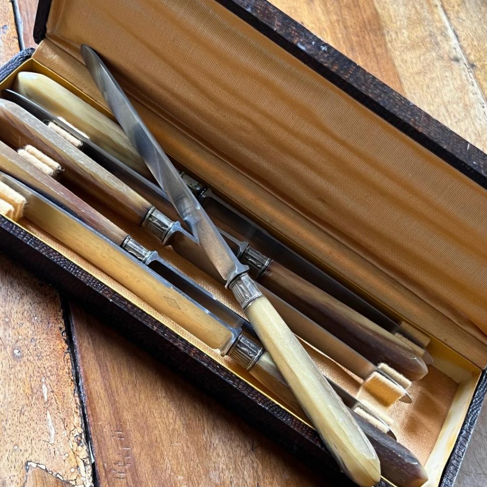 Нож столовый 24 см металл кость Франция