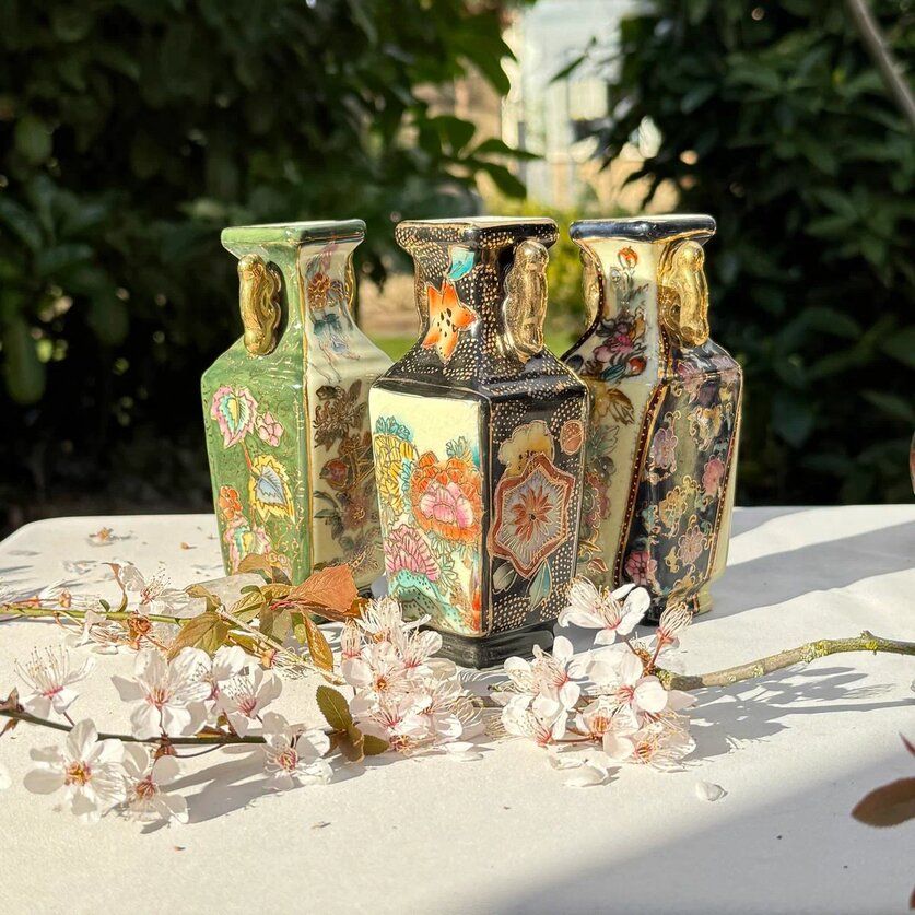 Ваза Satsuma фарфор роспись 50-е гг Шинуазри черная 13 см