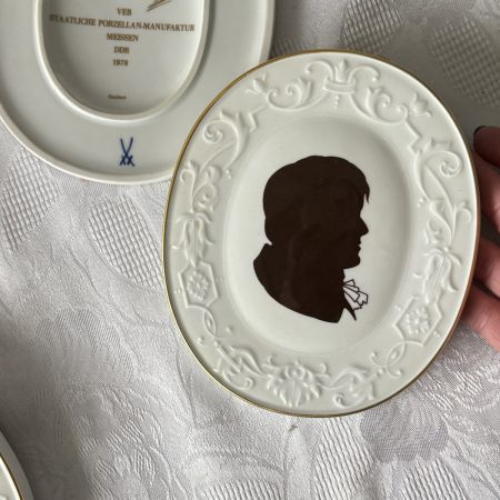 Панно памятное Meissen Kleist 17 см 1977 г. фарфор