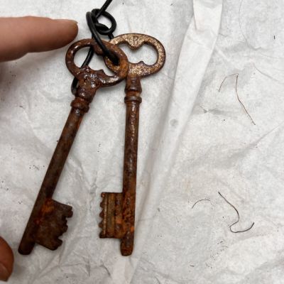 Ключ старинный металл 10 см набор 2 шт.