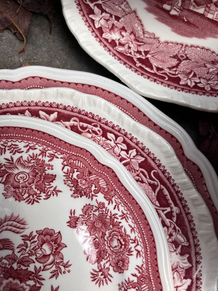 Тарелка ВиллеройБох Fasan красный 20 см Германия