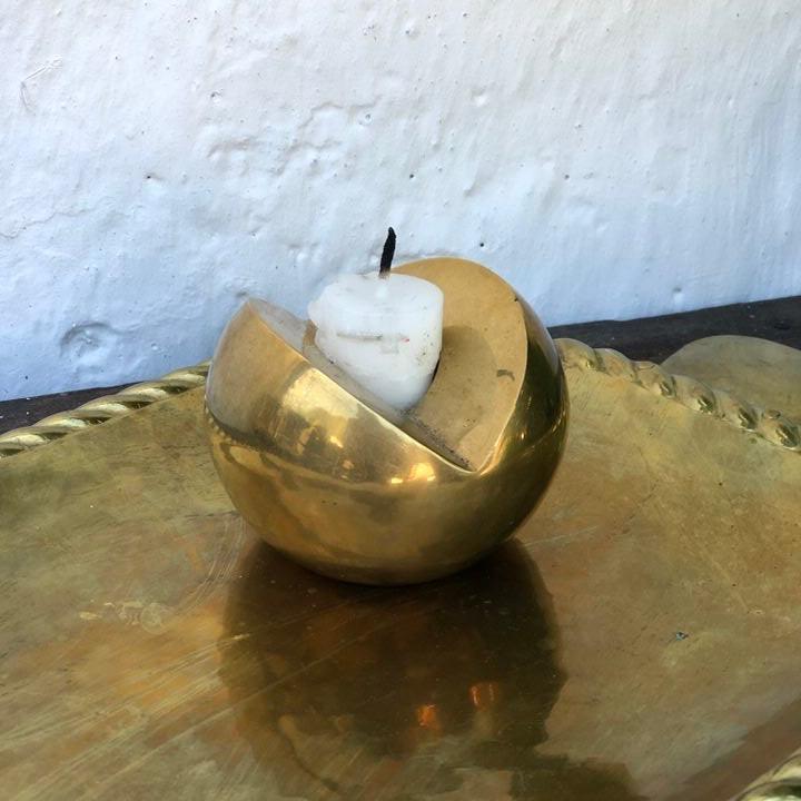 Подсвечник на одну свечу шар 6 см латунь
