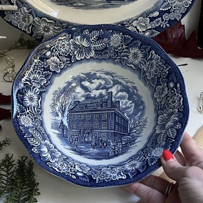 Салатник Liberty Blue Staffordshire 22 см Англия реставрация