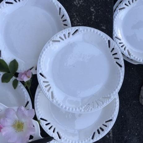 Тарелка 17 см с ажурным краем (микроскол) 