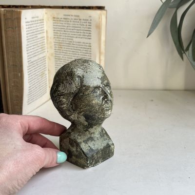 Статуэтка бюст Juliana Regina 12 см камень