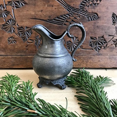 Кувшин малый олово молочник, ручная гравировка