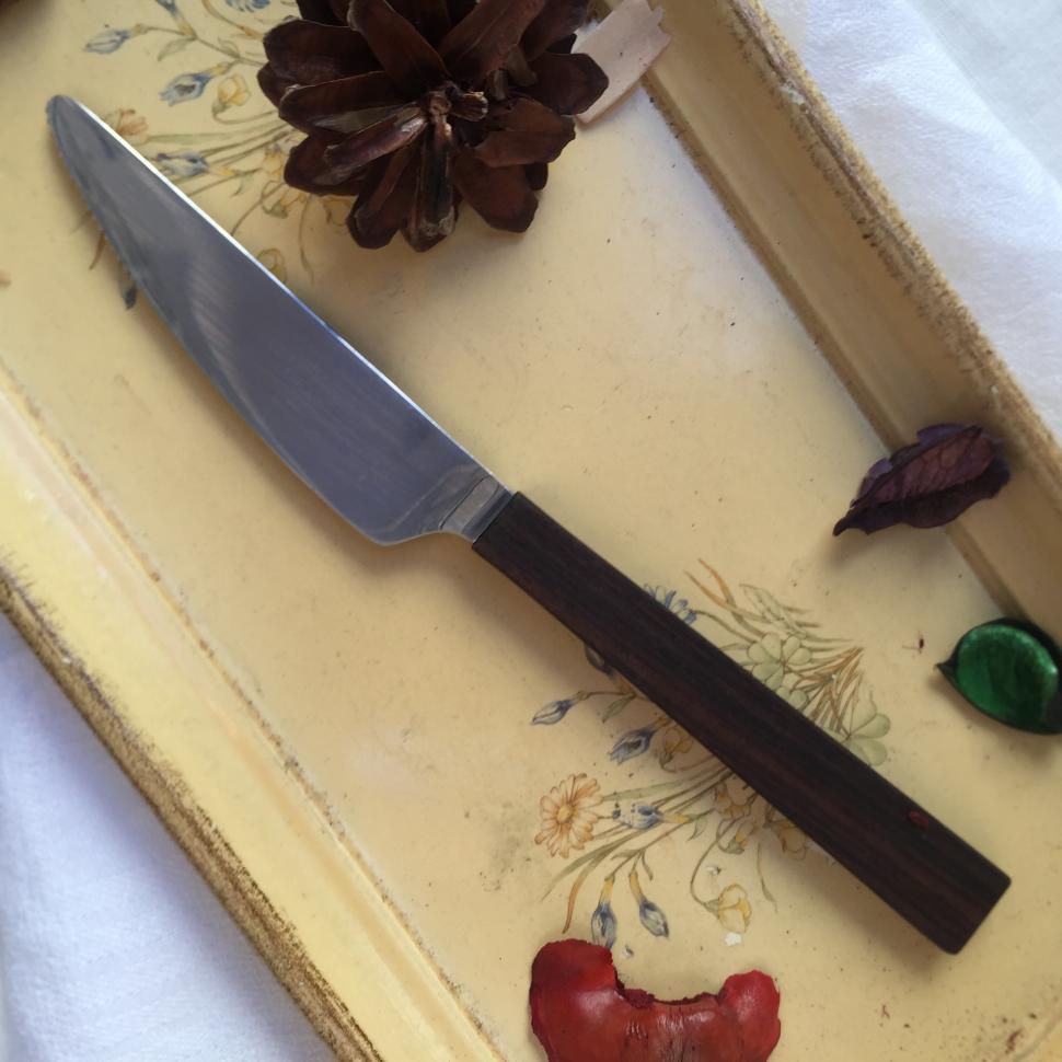 Нож столовый с деревянной ручкой Финляндия