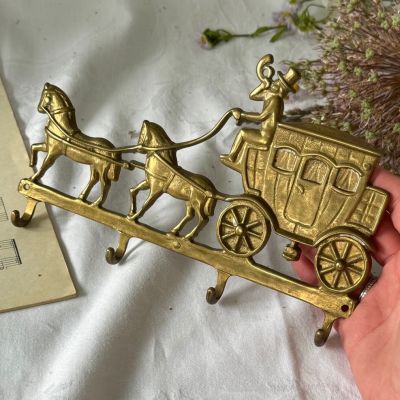 Вешалка с крючками Экипаж 22 см латунь