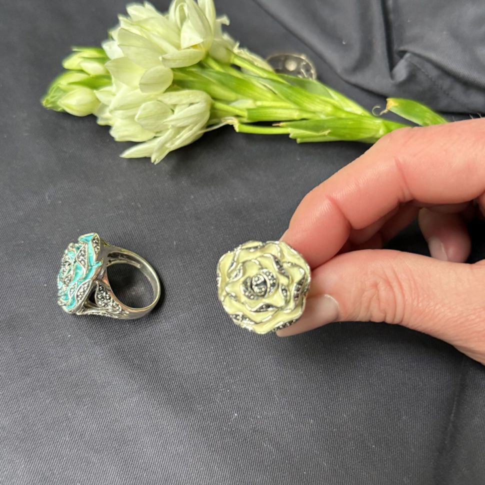 Кольцо Роза серебро эмаль