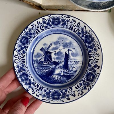 Тарелка 14 см Deltfs фарфор