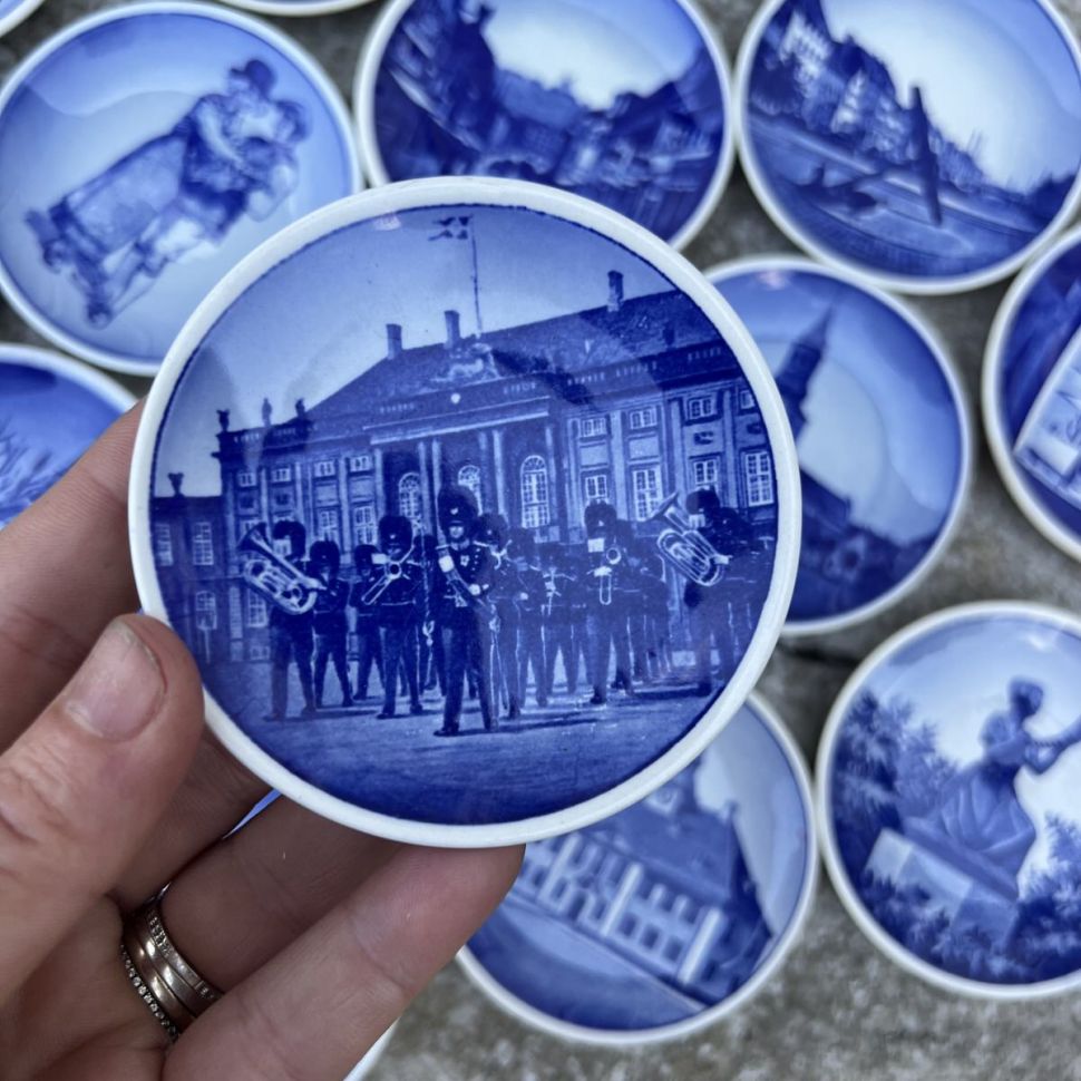 Блюдце Royal Copenhagen Солдаты Дания