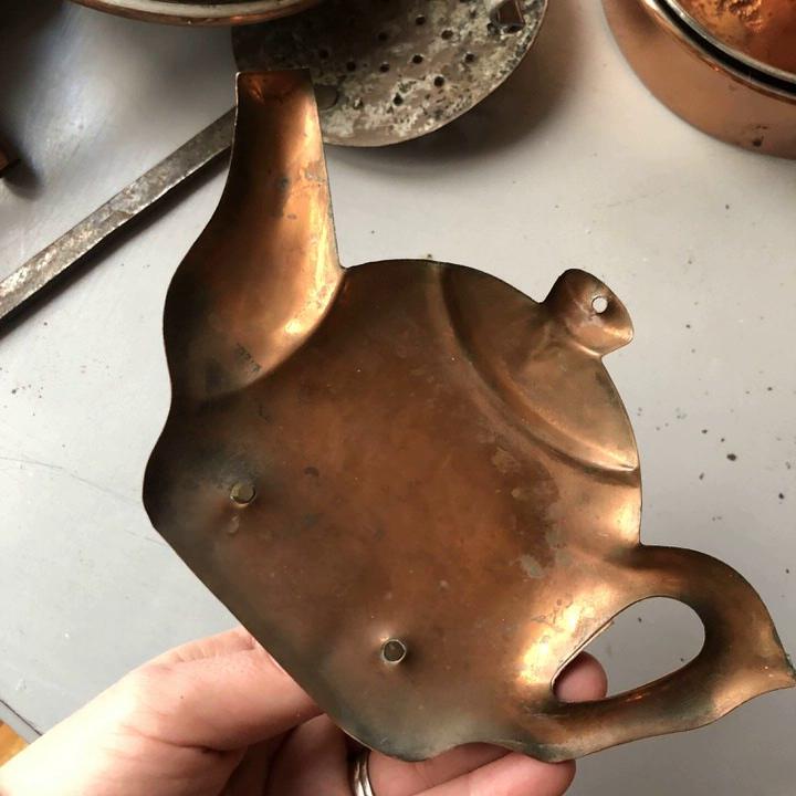 Вешалка Чайник медь