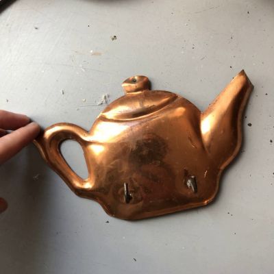 Вешалка Чайник медь