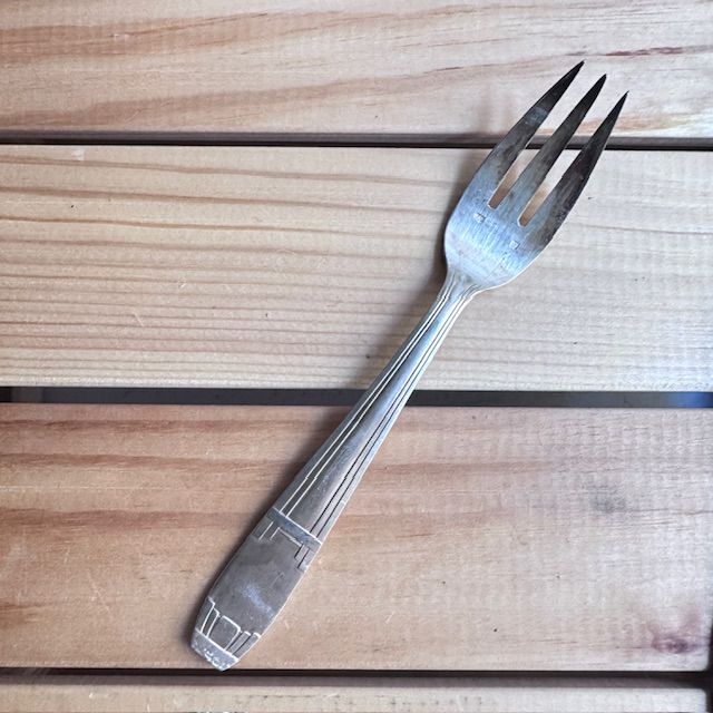 Вилка трезубец десертная 18 см серебрение Франция