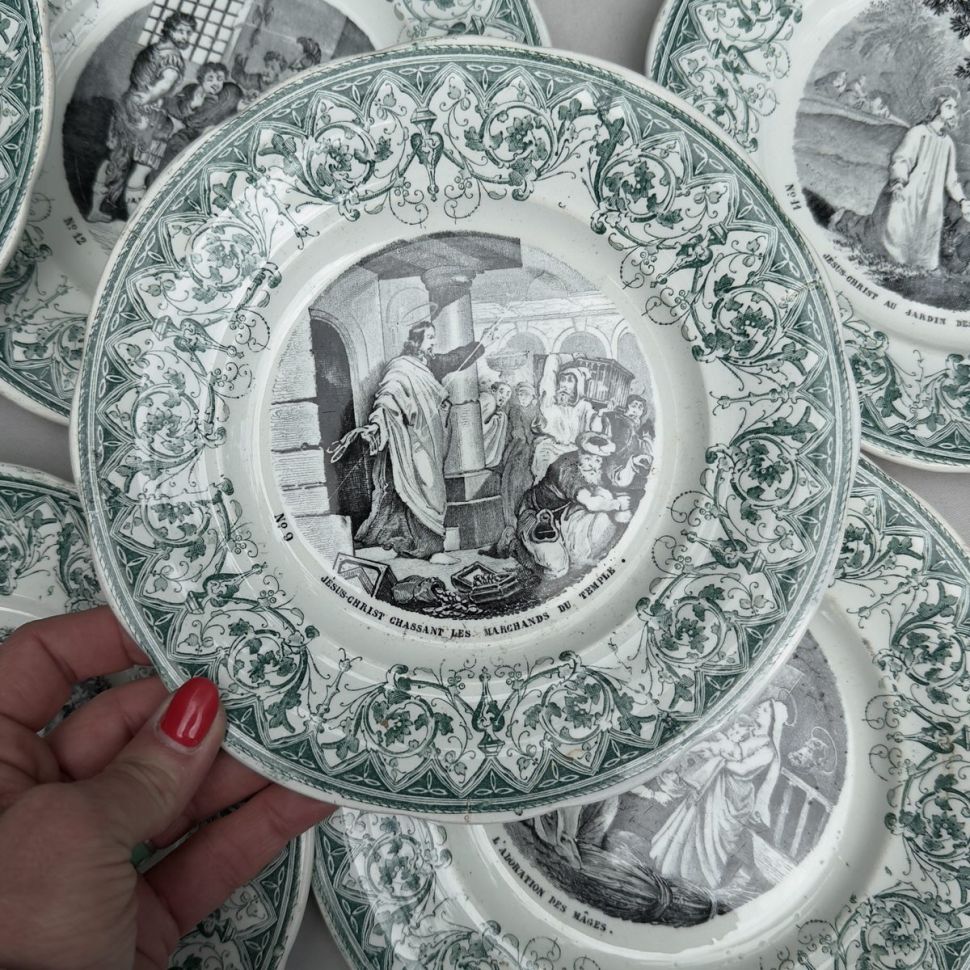 Тарелка Greil & Montereau Изгнание торговцев из храма №9 20 см Франция