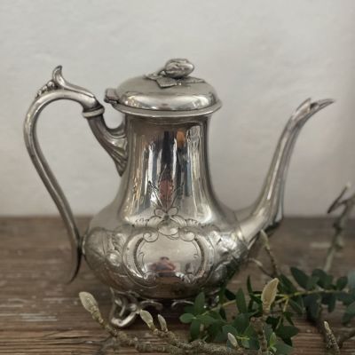 Кофейник с цветочным орнаментом 1 л серебрение 