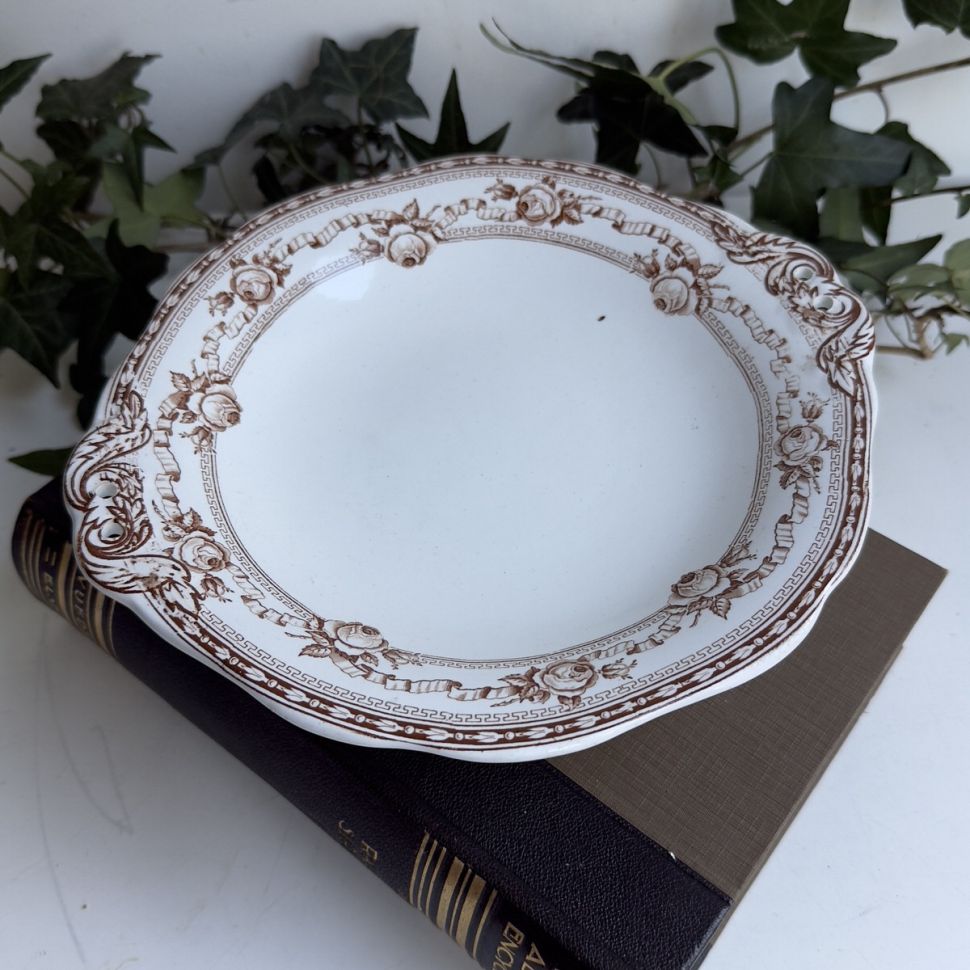 Блюдо на ножке Wedgwood 23 см Англия конец 19 века изъян