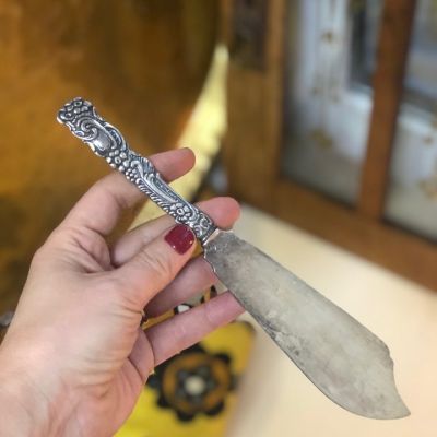 Лопатка для торта с орнаментом ручкой