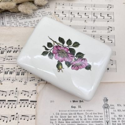 Шкатулка паштетница масленка Wedgwood Briar Rose 13 см Англия