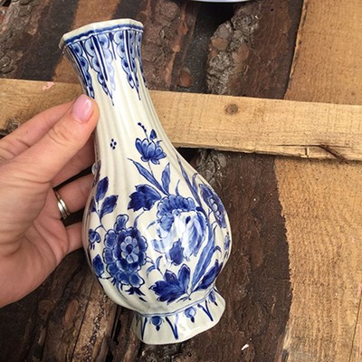 Ваза Delft Синие цветы, рифление и кракелюр 50-е
