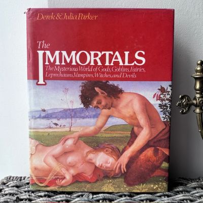 Книга Бессмертные на английском языке