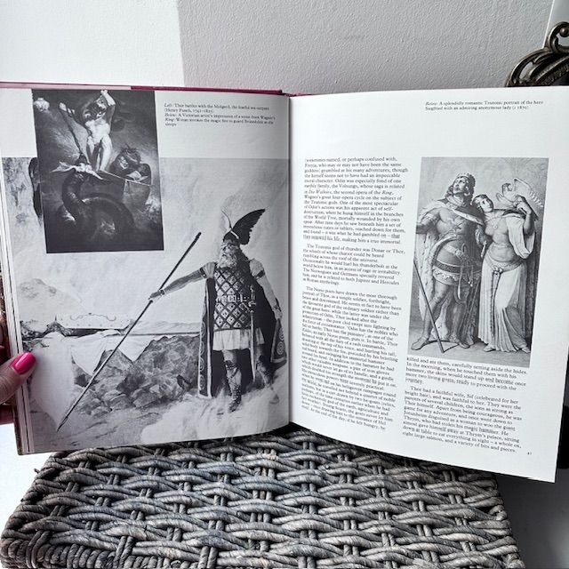 Книга Бессмертные на английском языке