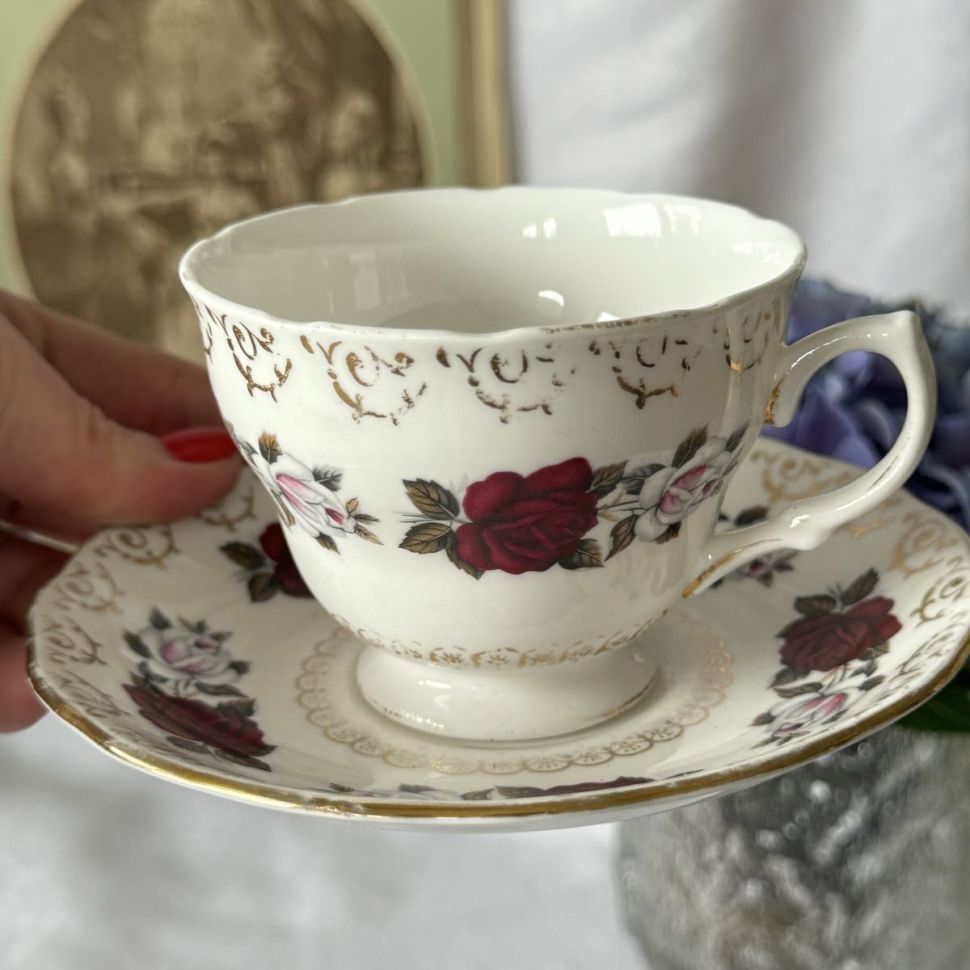 Чайная пара Colclough Розы 190 мл Англия 