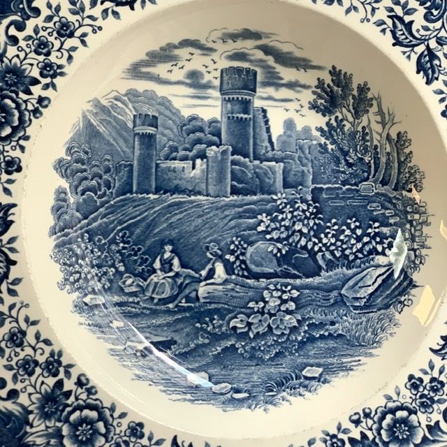 Тарелка глубокая Blue Castle ВиллеройБох 24 см Германия 