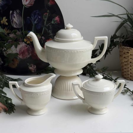 Молочник Royal Creamware Recamier 250 мл фарфор Англия     