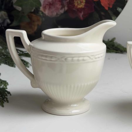 Молочник Royal Creamware Recamier 250 мл фарфор Англия     